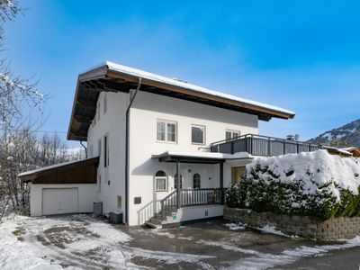 Landhaus_Central_Dorf_64_Soell_11_2023_Haus_aussen