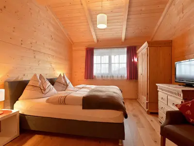 SZ: Wilde Kaiserin, DZ, Zustellbett möglich
