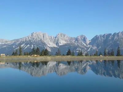 Jochstubensee mit Wilder Kaiser