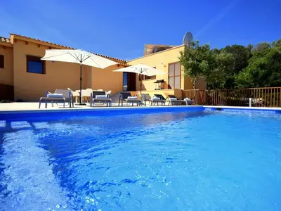 Ferienwohnung für 7 Personen (175 m²) in Cala Bona 1/10