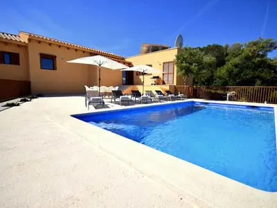 Ferienwohnung für 7 Personen (175 m²) in Cala Bona 3/10