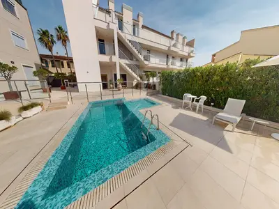 PoolOfHouse