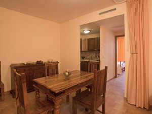 23079871-Ferienwohnung-4-Sorano-300x225-4