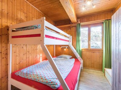 2. Schlafzimmer zum wohlfühlen (Bett unten 140x200, oben 90x200 