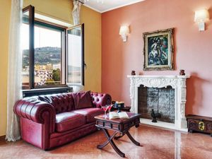 23065019-Ferienwohnung-8-Sorrento-300x225-1