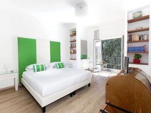 21593837-Ferienwohnung-11-Sorrento-300x225-5