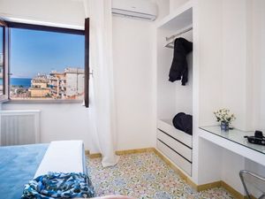 21593815-Ferienwohnung-8-Sorrento-300x225-5