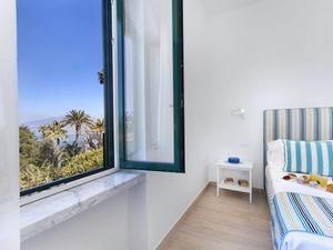 21866457-Ferienwohnung-4-Sorrento-300x225-5