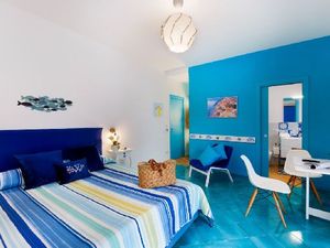 23544714-Ferienwohnung-2-Sorrento-300x225-1