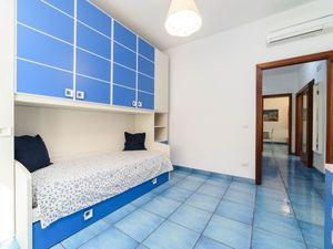 23914880-Ferienwohnung-7-Sorrento-300x225-5