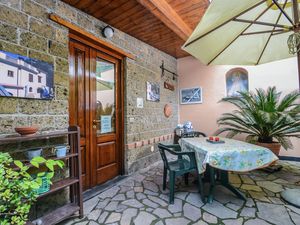 19352384-Ferienwohnung-3-Sorrento-300x225-4