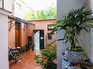 23544710-Ferienwohnung-3-Sorrento-300x225-5