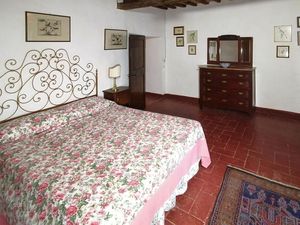 23324926-Ferienwohnung-4-Sovicille-300x225-5