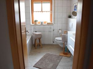 23325310-Ferienwohnung-5-Spalt-300x225-5