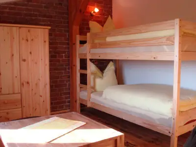 Schlafzimmer 2 / Bild 1