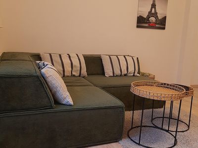 Kuscheliges Sofa im Wohnbereich