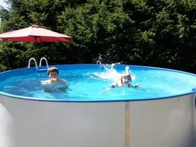 Kleiner Pool