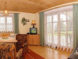 22138541-Ferienwohnung-2-Spiegelau-300x225-2