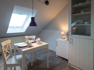 23997696-Ferienwohnung-2-Spiekeroog-300x225-2