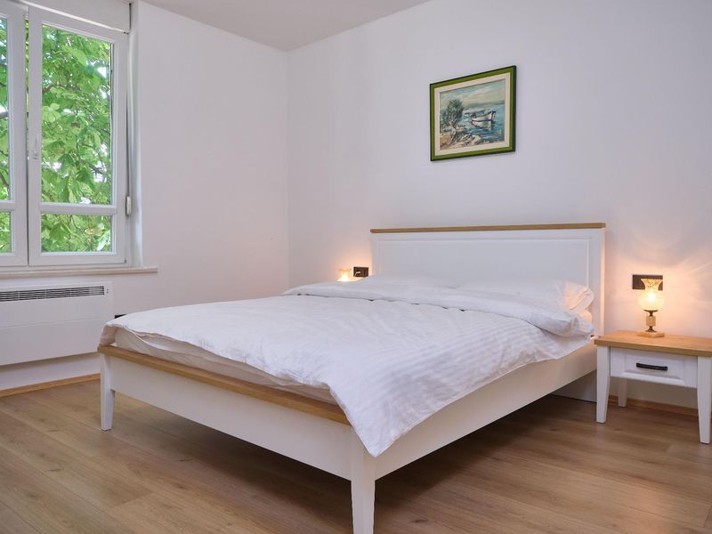 23562427-Ferienwohnung-4-Split-800x600-1