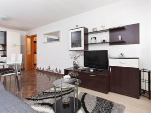 23555679-Ferienwohnung-4-Split-300x225-2