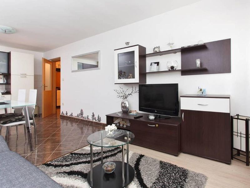 23555679-Ferienwohnung-4-Split-800x600-2