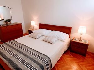 22483657-Ferienwohnung-4-Split-300x225-4