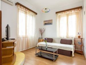 22807091-Ferienwohnung-4-Split-300x225-2