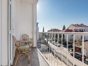 18780382-Ferienwohnung-6-Split-300x225-5