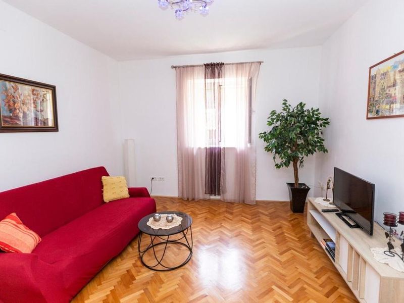 23946834-Ferienwohnung-6-Split-800x600-0