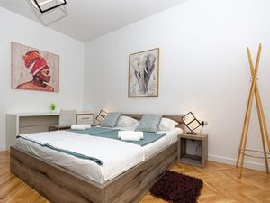 Ferienwohnung für 5 Personen (75 m²) in Split