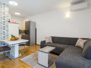 23823232-Ferienwohnung-2-Split-300x225-3