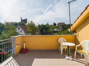 24000919-Ferienwohnung-7-Split-300x225-1