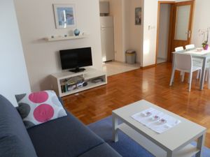 18954774-Ferienwohnung-6-Split-300x225-2