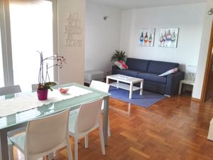 18954774-Ferienwohnung-6-Split-300x225-4