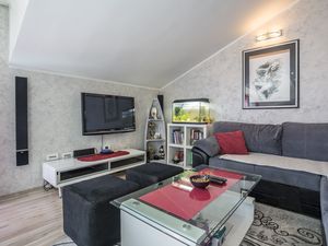 19120489-Ferienwohnung-6-Split-300x225-3