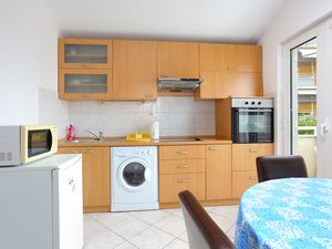 23167593-Ferienwohnung-2-Split-300x225-4