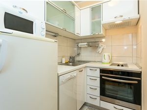 23675032-Ferienwohnung-2-Split-300x225-3