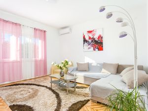 Ferienwohnung für 6 Personen (77 m²) in Split