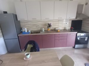 23937670-Ferienwohnung-4-Split-300x225-2