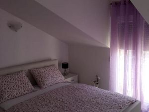 23973631-Ferienwohnung-6-Split-300x225-4