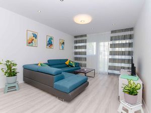 24033744-Ferienwohnung-3-Split-300x225-4