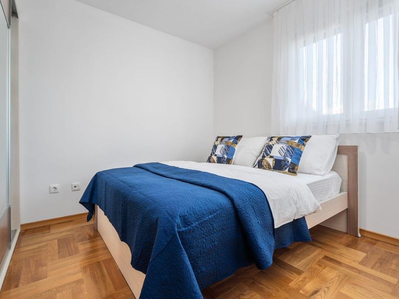 24035949-Ferienwohnung-2-Split-800x600-1