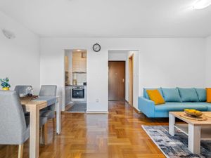 24035949-Ferienwohnung-2-Split-300x225-5