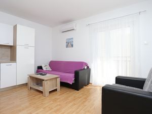 19205919-Ferienwohnung-5-Split-300x225-1