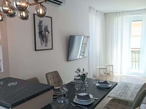 24047666-Ferienwohnung-3-Split-300x225-5