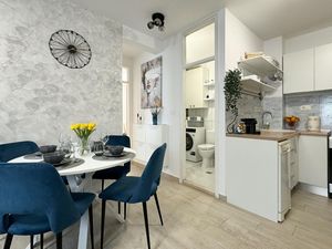 24018315-Ferienwohnung-4-Split-300x225-1