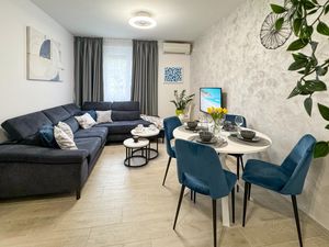 24018315-Ferienwohnung-4-Split-300x225-2