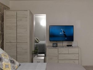 24055999-Ferienwohnung-2-Split-300x225-0