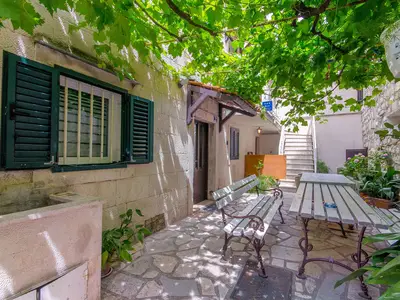 Ferienwohnung für 4 Personen (40 m²) in Split 1/10